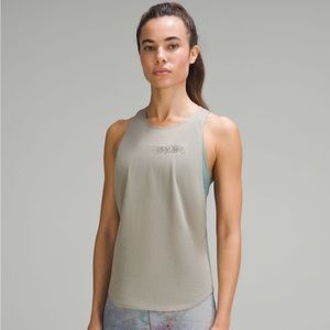 LAB W Grid Mesh Training Tank *Graphic